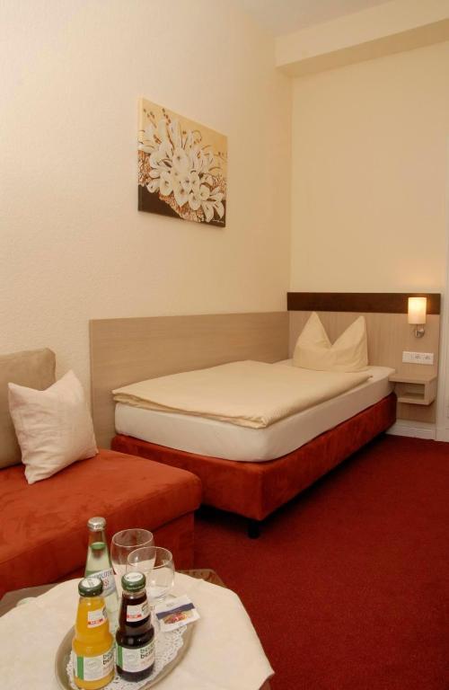 Hotel Wuppertaler Hof Remscheid Room photo